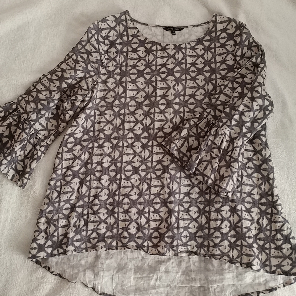 100% Linen John Mark pullover blouse, bell sleeves, pleated back, Medium